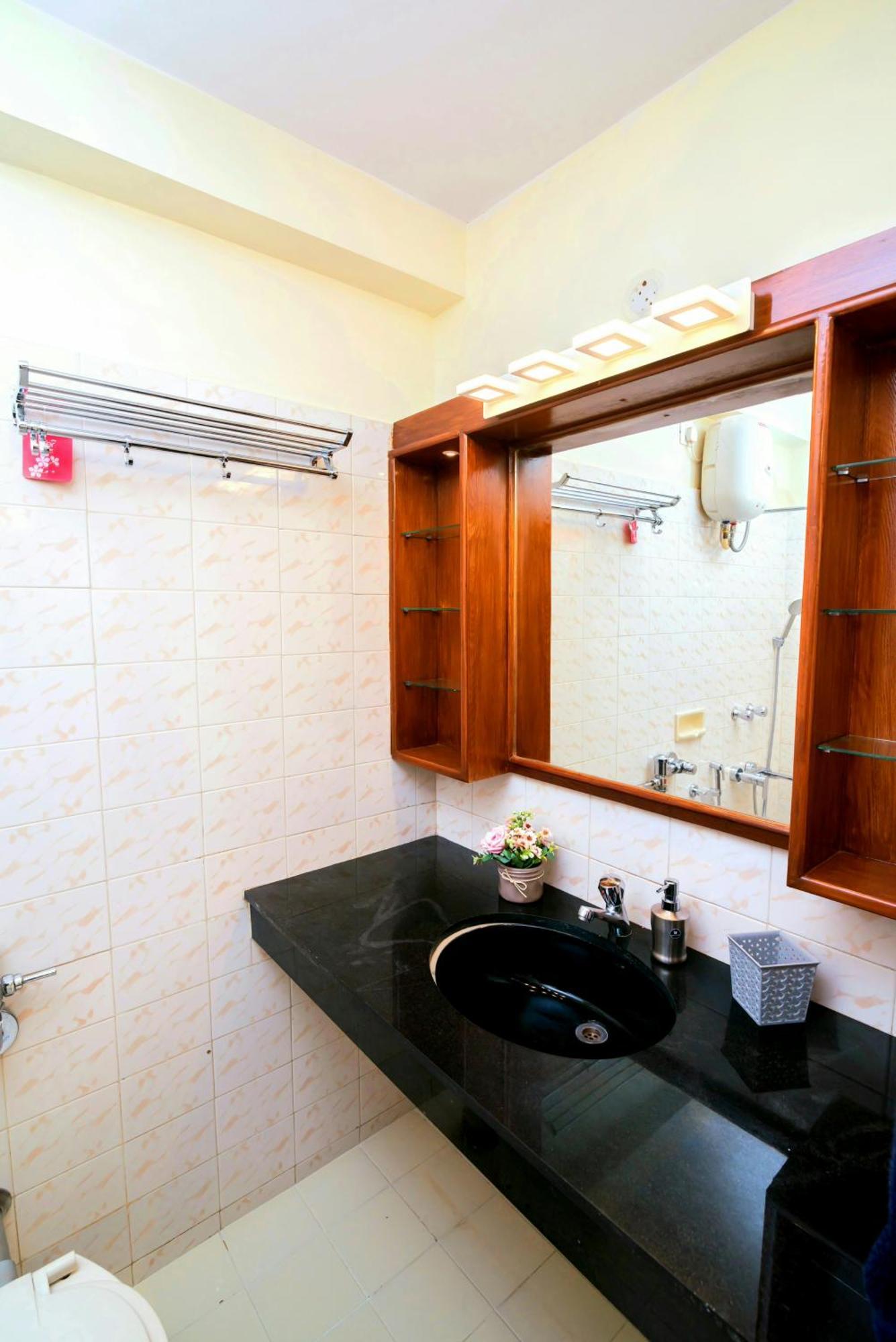 'Golden Sea Pearl' 1 Bhk Beach Apartment Benaulim Exterior foto